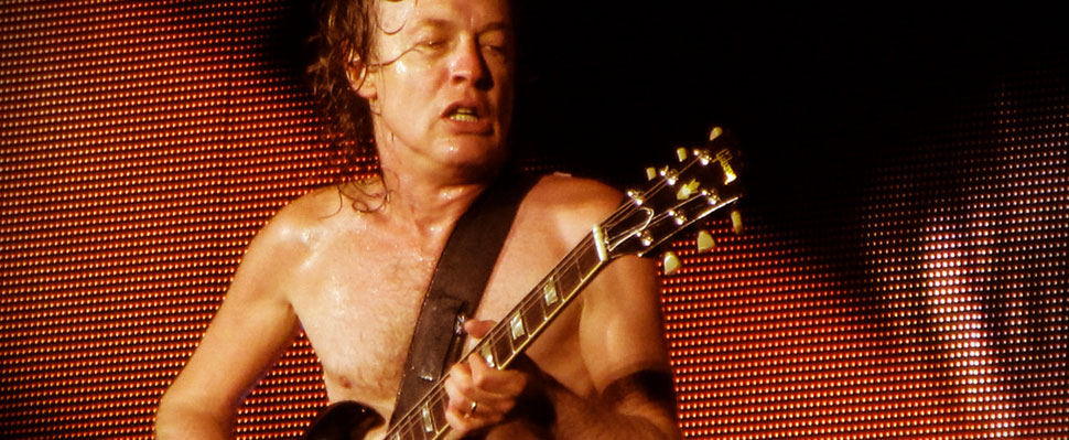 Angus Young en concert avec AC/DC